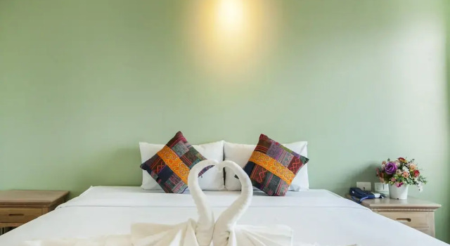 Номер Standard At Ruam Chok Hotel