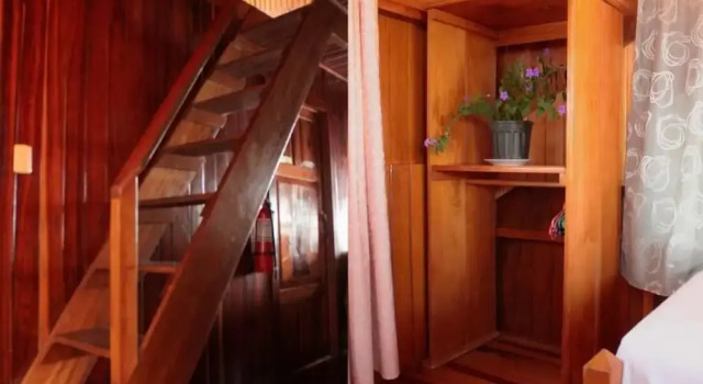 Beautiful House With Panoramic View of the bay and Gardens, Rezervovat Rekreační dům Hotely v Puntarenas s parkováním, Parkování
