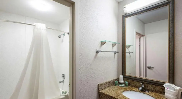 Номер Standard с балконом и с видом на океан Best Western New Smyrna Beach Hotel & Suites