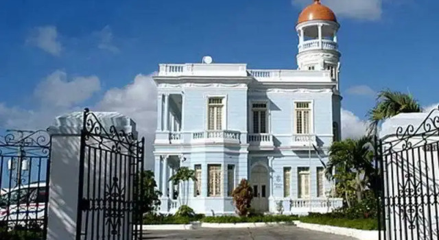 Hostal Palacio Azul, Reservar Hotel Hotéis e alojamentos em Cienfuegos, Hotel