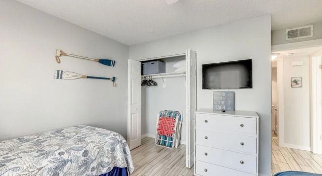 Quail Hollow A8-2d Renovated First Floor 2 Bedroom, Rezerwuj Hotel Hotele w Saint Augustine Area z parkingiem, Parking