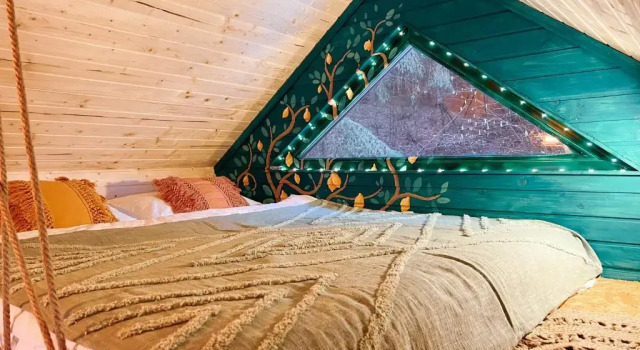 Fain, Book Hotel  