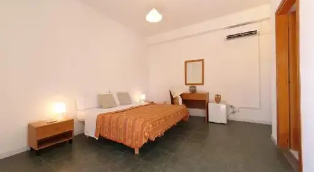 Europa Rooms And Restaurant