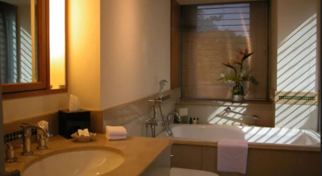 Апартаменты с 2 комнатами с балконом и с видом на море Taj Wellington Mews, Mumbai