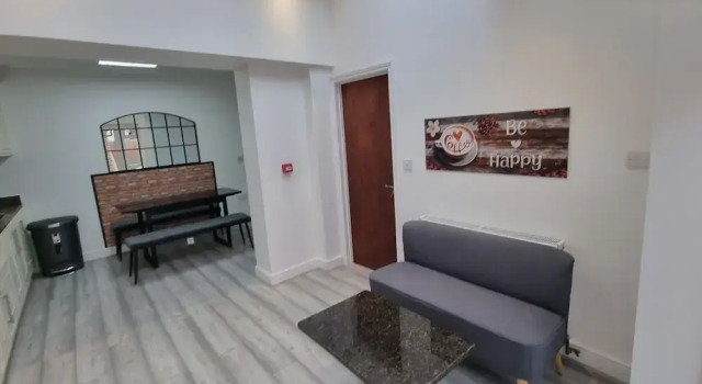St Albans Stylish Suite With Kitchenette, Varaa Huoneisto Asunnot kohteessa Merseyside, Huoneisto