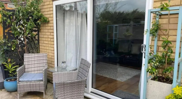Secret Gem Luxury Hot Tub 1 Bed Garden Flat