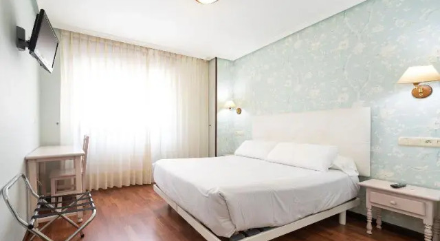 Двухместный номер Standard с видом на город Hotel Puerto de Candás
