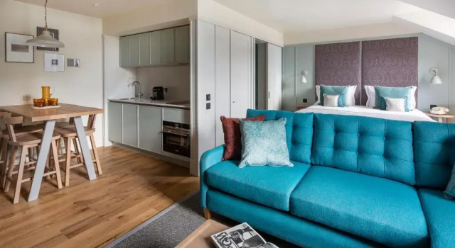 Апартаменты Deluxe Abbey Strand Apartments, at Holyrood