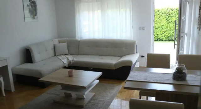 Apartament Apartment Elize