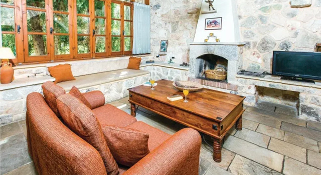 Beautiful Home in Miliou Paphos with Hot Tub, Sauna & 3 Bedrooms, Book Hotel Miliou Pafos