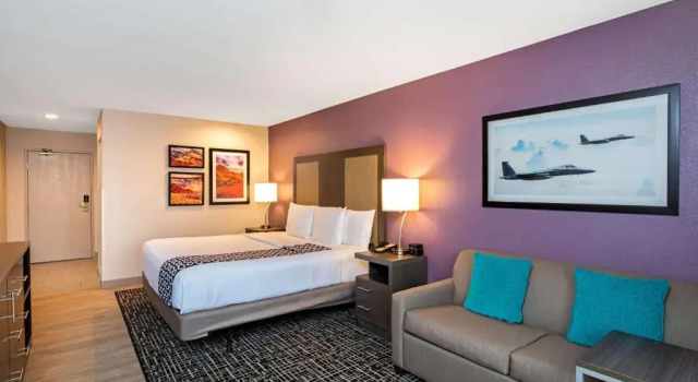 Двухместный номер Executive La Quinta Inn & Suites by Wyndham Las Vegas Nellis