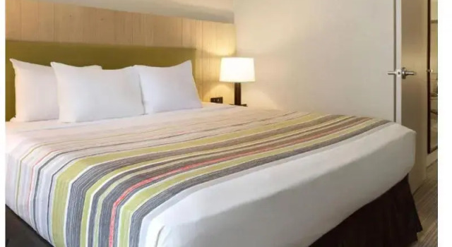 Люкс с 2 комнатами Country Inn & Suites by Radisson, Murrells Inlet, SC