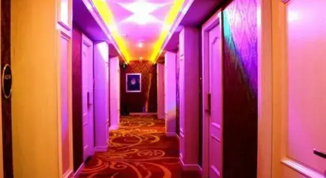 Yashu Hotel (Dongyang Center Branch), Book Hotel Hotels in Dongyang with Parking, Parking