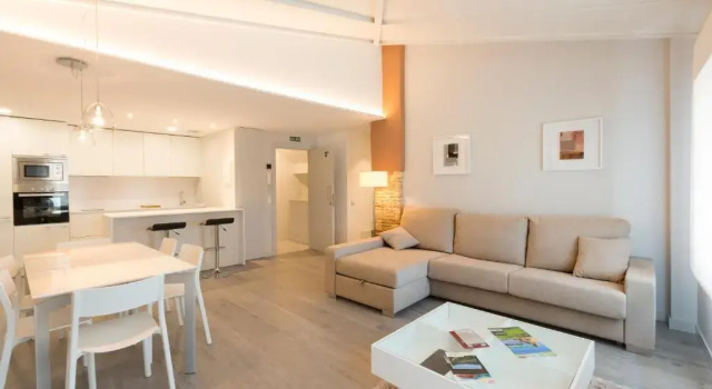 Апартаменты APARTAMENTOS TURISTICOS - PAPEL ARMADO - Calle Caldereros 33