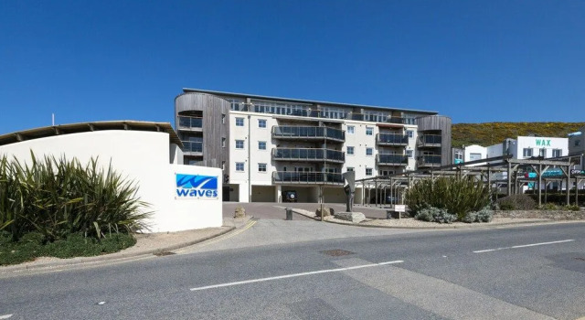 Waves Apartments, Buchen Sie Ferienwohnung Mawgan Porth Cornwall