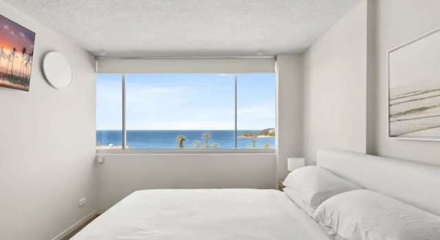 Wake Up to the Ocean: 1-bed With Pool & Views
