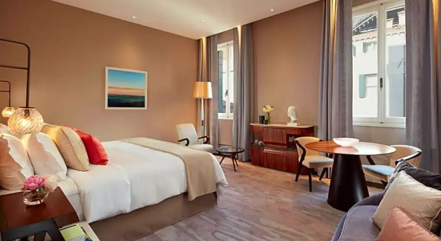 Двухместный номер с видом на город Отель The St. Regis Venice