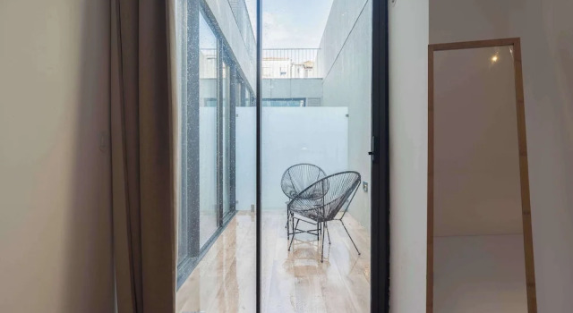 Liiiving in Porto - The Prestige Apartment C, Забронировать Апартаменты/квартира Порту Регион Порту, рядом с Lapa Metro Station