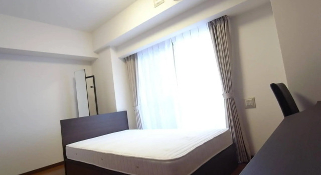 Palace Studio Shinjuku Tochomae