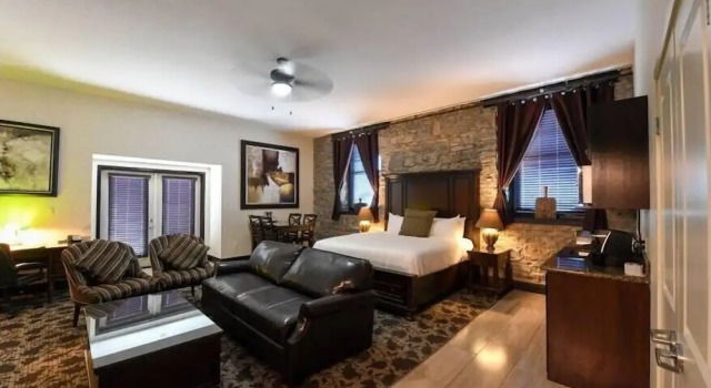 Номер Premium Stone Mill Inn