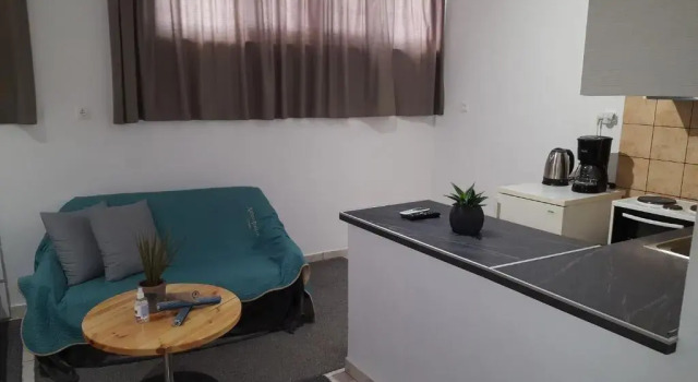 Studio V3st & Parking, Book Hotel Larissa Thessalia