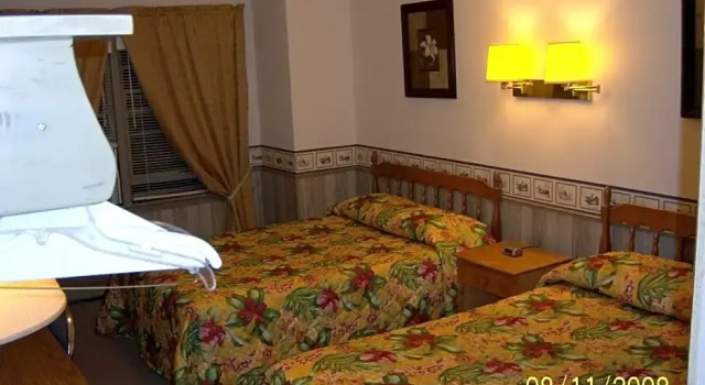 Номер Standard Travelers Inn Motel - Eagle River Downtown