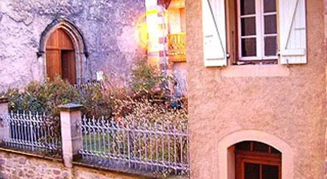 Maison de la Porte Fortifiée, Buchen Sie Hotel Montesquiou Gers