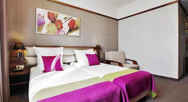 Двухместный номер Deluxe Golden Tulip Krakow City Center