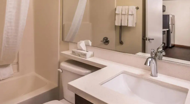 Люкс Candlewood Suites Kansas City by IHG