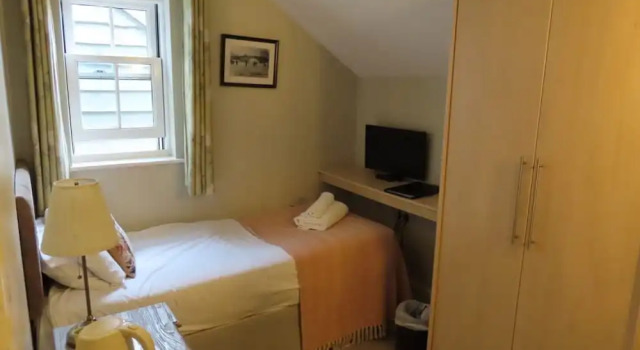 Номер Economy The Riverside