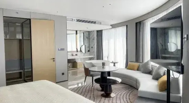 Люкс Ambassador Wyndham Grand Plaza Royale Lugu Changsha