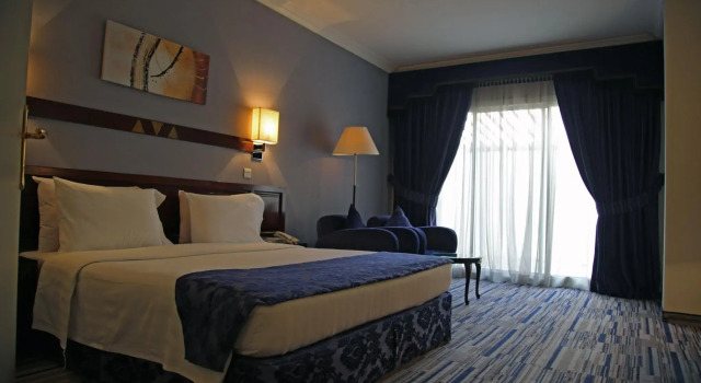 Люкс Manazel Aldiafah serviced Apartments AlSulymaniyah