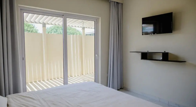 Charming 1-bedroom Apartment 2 km From Eagle Beach