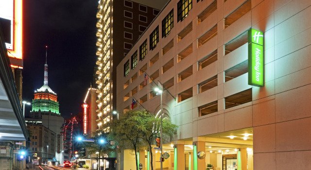 Holiday Inn San Antonio - Riverwalk by IHG