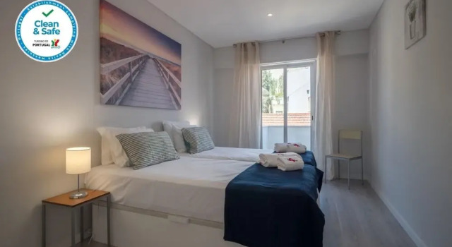Rent4rest SAO Bento Charming 1 Bedroom Apartment, Забронировать Апартаменты/квартира Отели Лиссабона с парковкой, рядом с Рату, Парковка