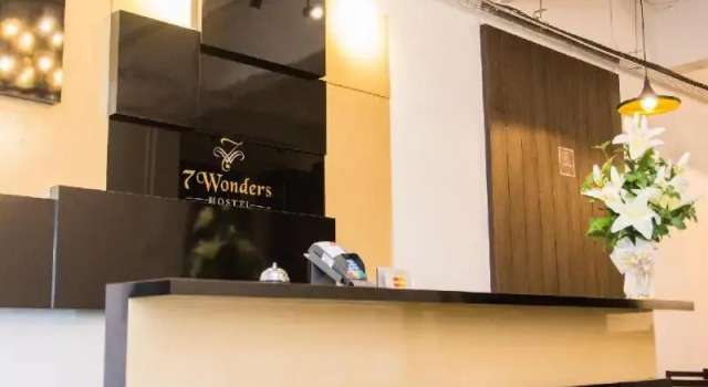 7 Wonders Hostel