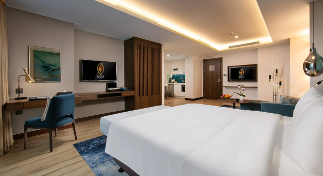 Полулюкс Mövenpick Living West Hanoi