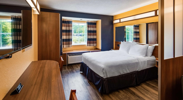 Двухместный номер SureStay Plus Hotel by Best Western Keyser