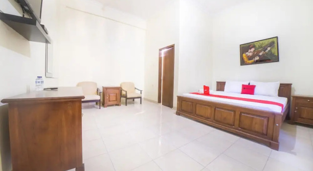 RedDoorz near Nusa Cendana University, 예약 게스트하우스 쿠팡 East Nusa Tenggara