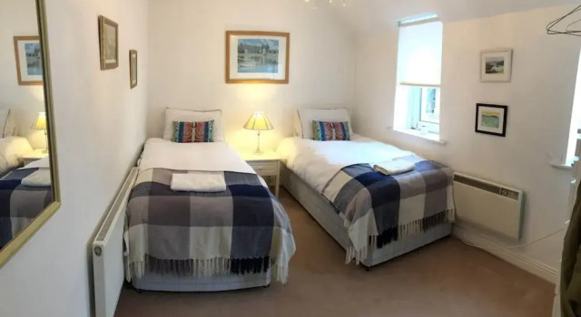 2 Bedroom Harbour View Apartment in Kinsale, Book Lejlighed Kinsale 