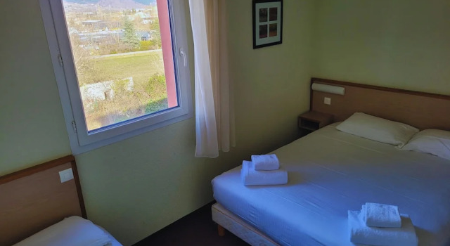 Трёхместный номер Standard Hotel Restaurant Les Chataigniers
