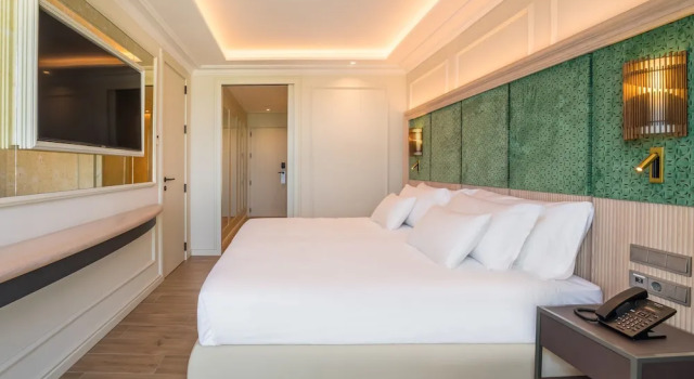 Номер Superior с видом на бассейн Barceló La Nucía Palms