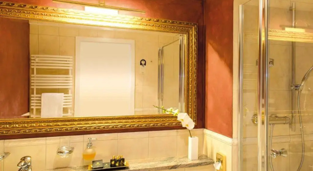 Четырёхместный люкс Victors Residenz-Hotel Schloss Berg