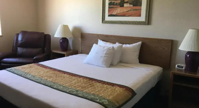 Номер Standard Americas Best Value Inn and Suites Cassville/Roaring River
