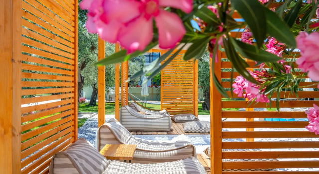 Nefeli Fresh Hotel