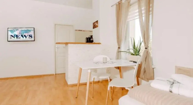 Irina Pension, Rezervovat Hotel Hotely v Lipsko s parkováním, Parkování