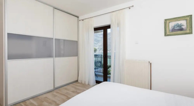 Апартаменты с 2 комнатами с балконом и с видом на море Apartments Miramar