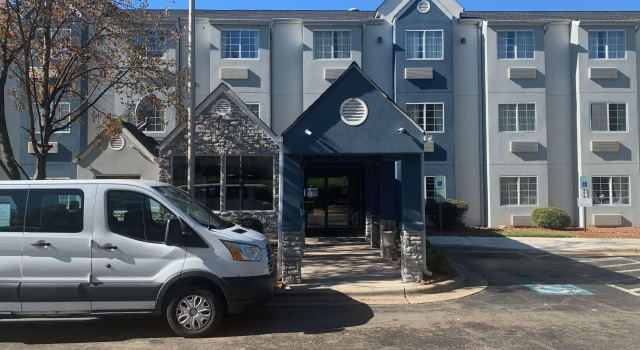 Microtel Inn by Wyndham Charlotte Airport
