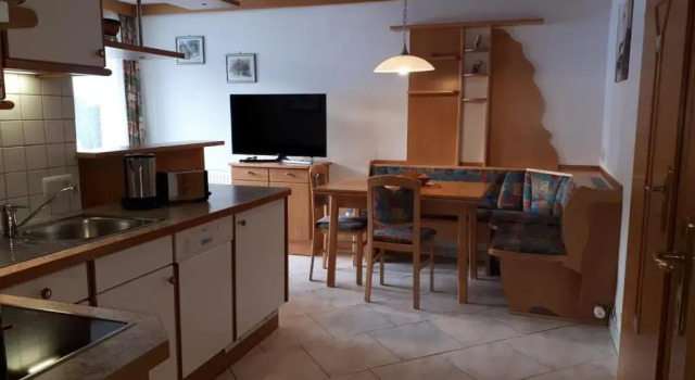Апартаменты с 2 комнатами Lungau Apartment - Ferienwohnung Haus Esl
