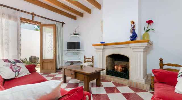 Can Toni, Book Hotel Hotels in Sa Pobla with a Pool, Swimming Pool